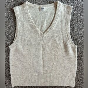 Aritzia Wilfred Cream V-Neck Sweater Vest
